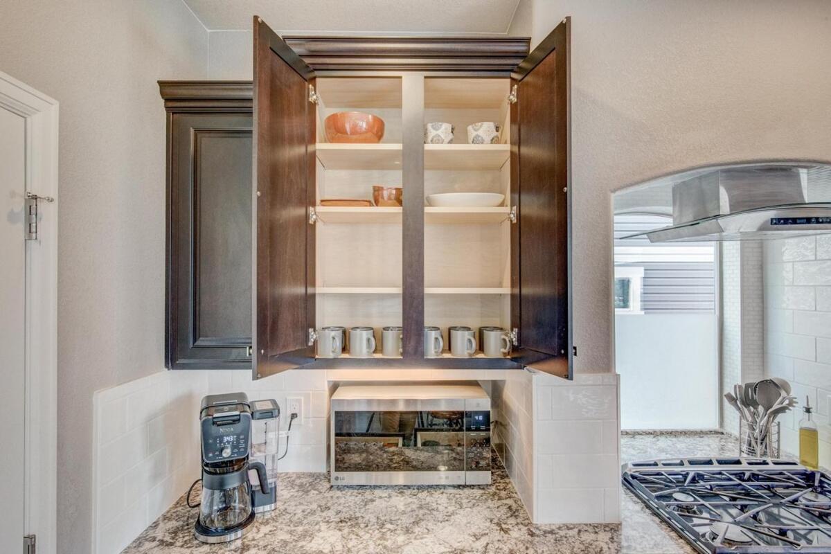5400sqft 6br 5bath Office, Theater, Game Holiday home *