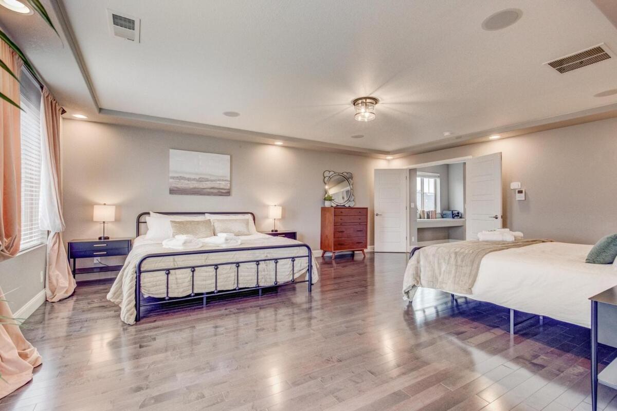 5400sqft 6br 5bath Office, Theater, Game